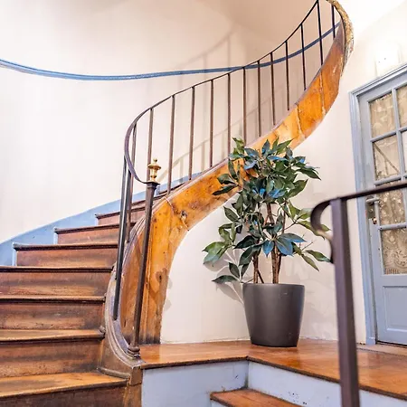 Chic Renovated Apartment, Heart Of *